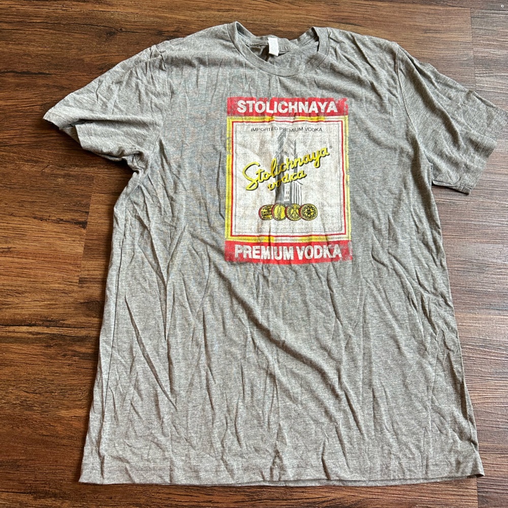 Large stoli vodka STOLICHNAYA Gray Stoli Graphic T-Shirt